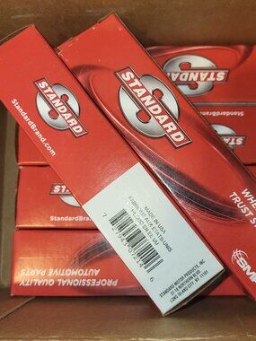 PACK OF SIX (6) Coil On Spark Plug Boots Standard Motor Products - SPP156E - NEW